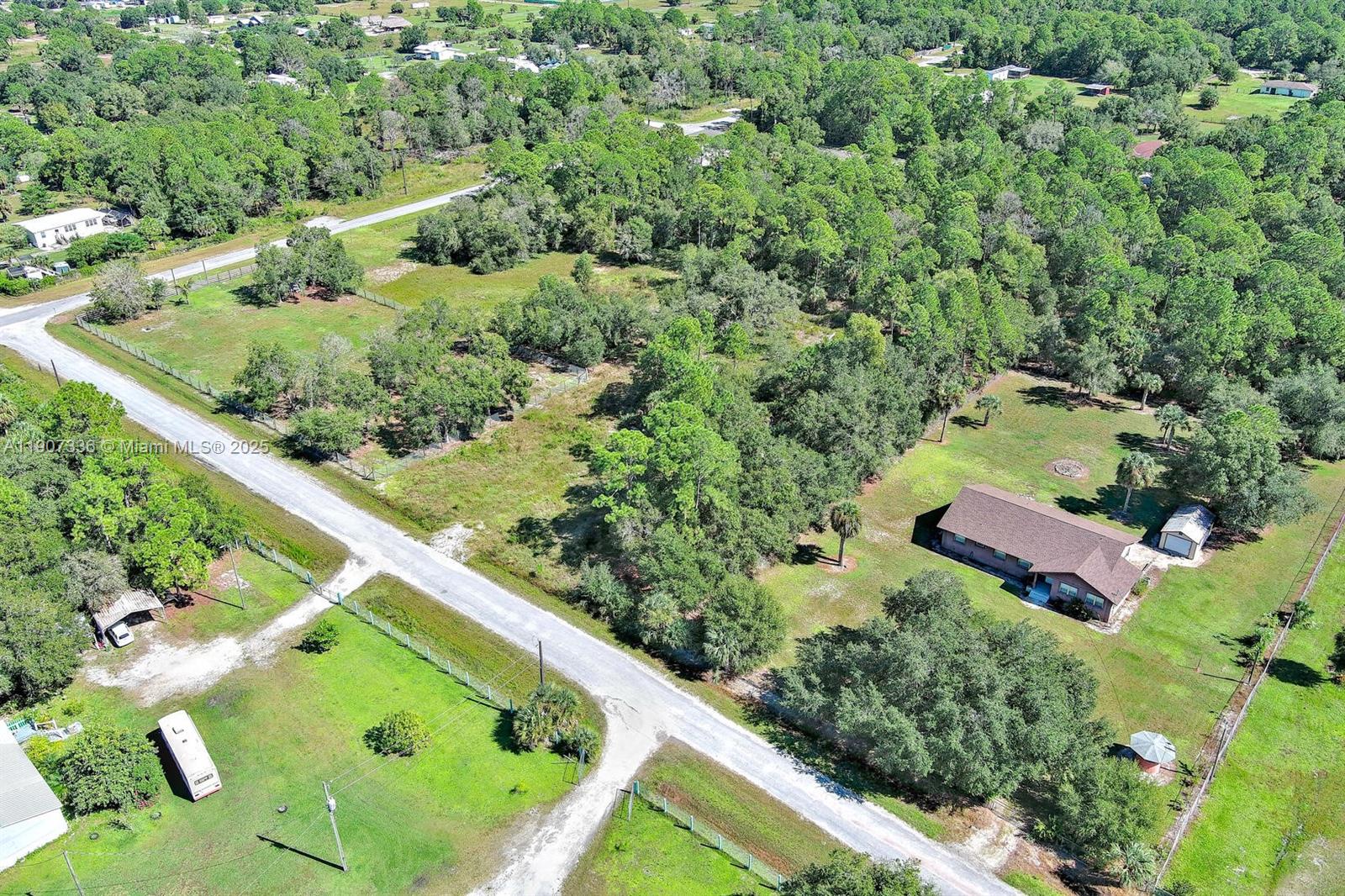 Ver detalles / sq. ft. $ 2025-11-03 0 foto