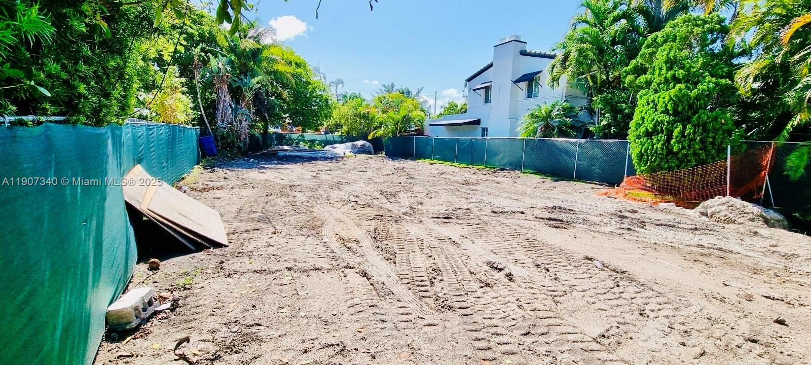 Подробнее / кв.футов $ 2025-11-03 0 Фото