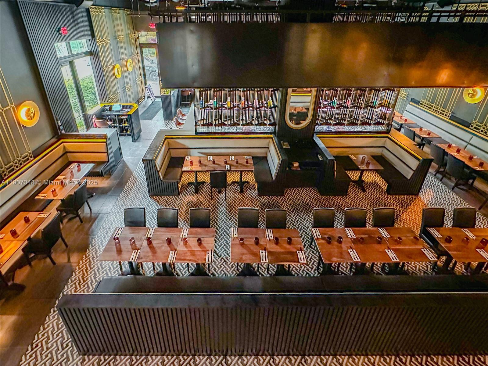 Подробнее / кв.футов $ 2025-11-03 0 Фото