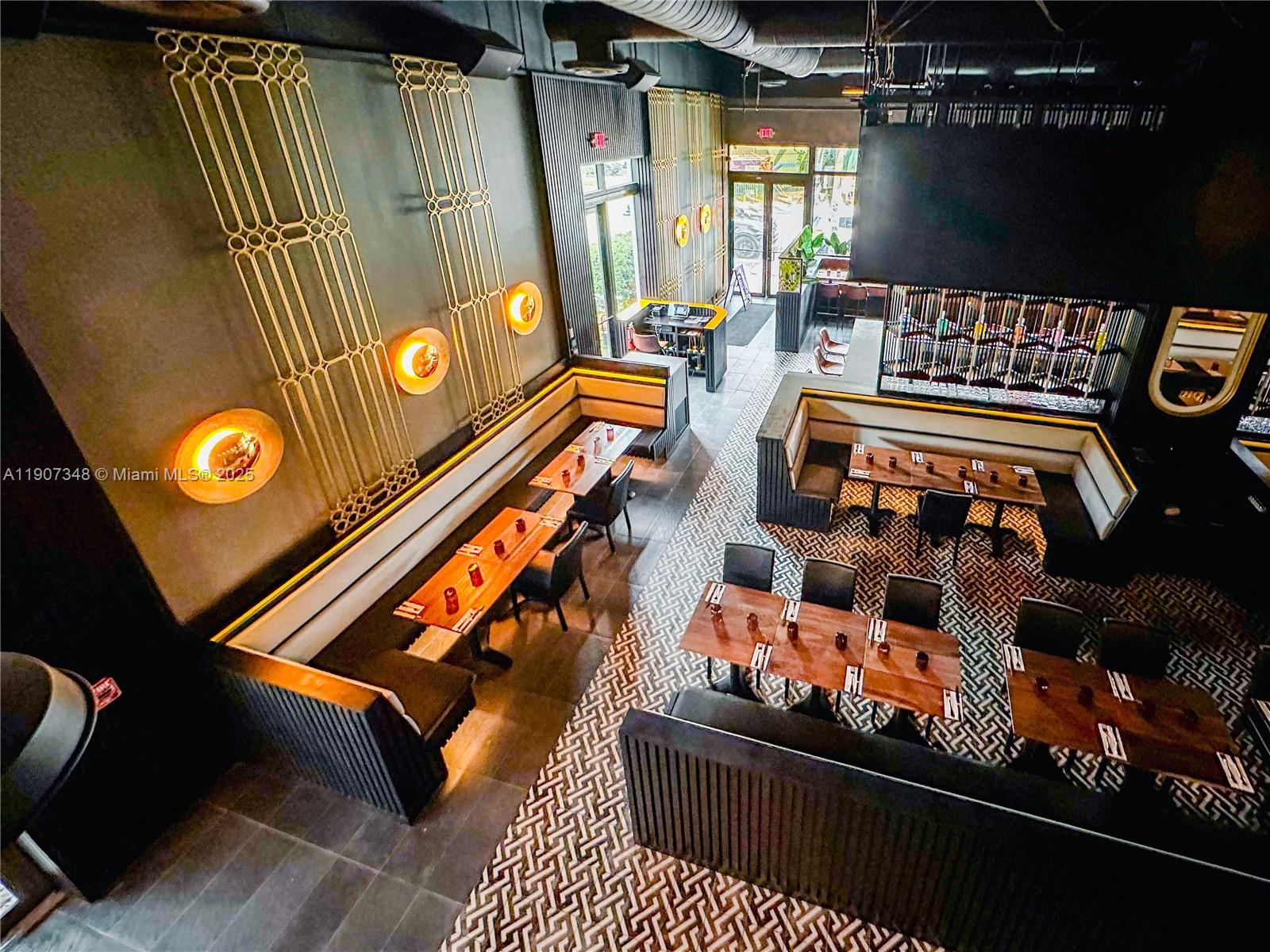 Подробнее / кв.футов $ 2025-11-03 0 Фото