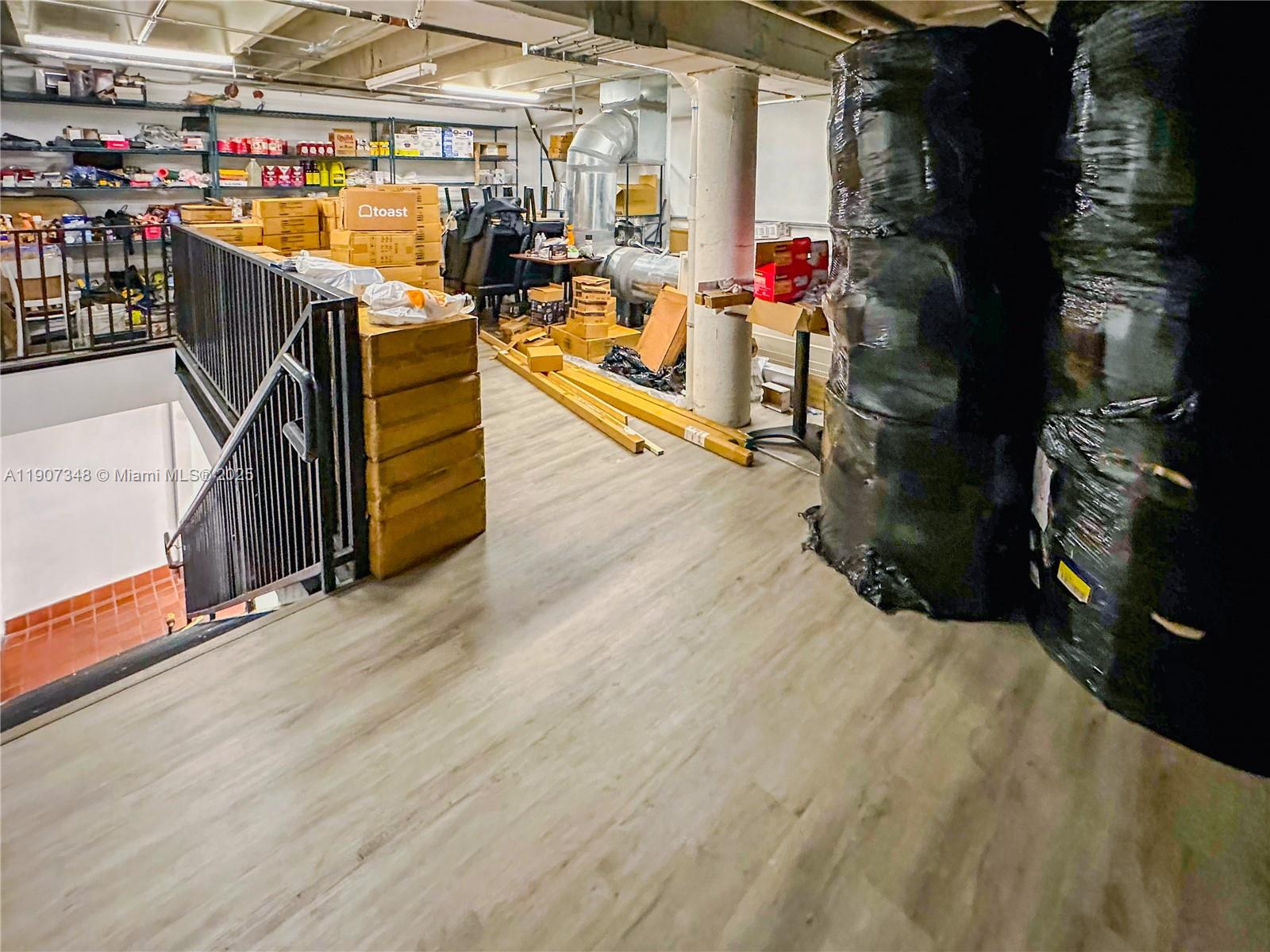 Подробнее / кв.футов $ 2025-11-03 0 Фото