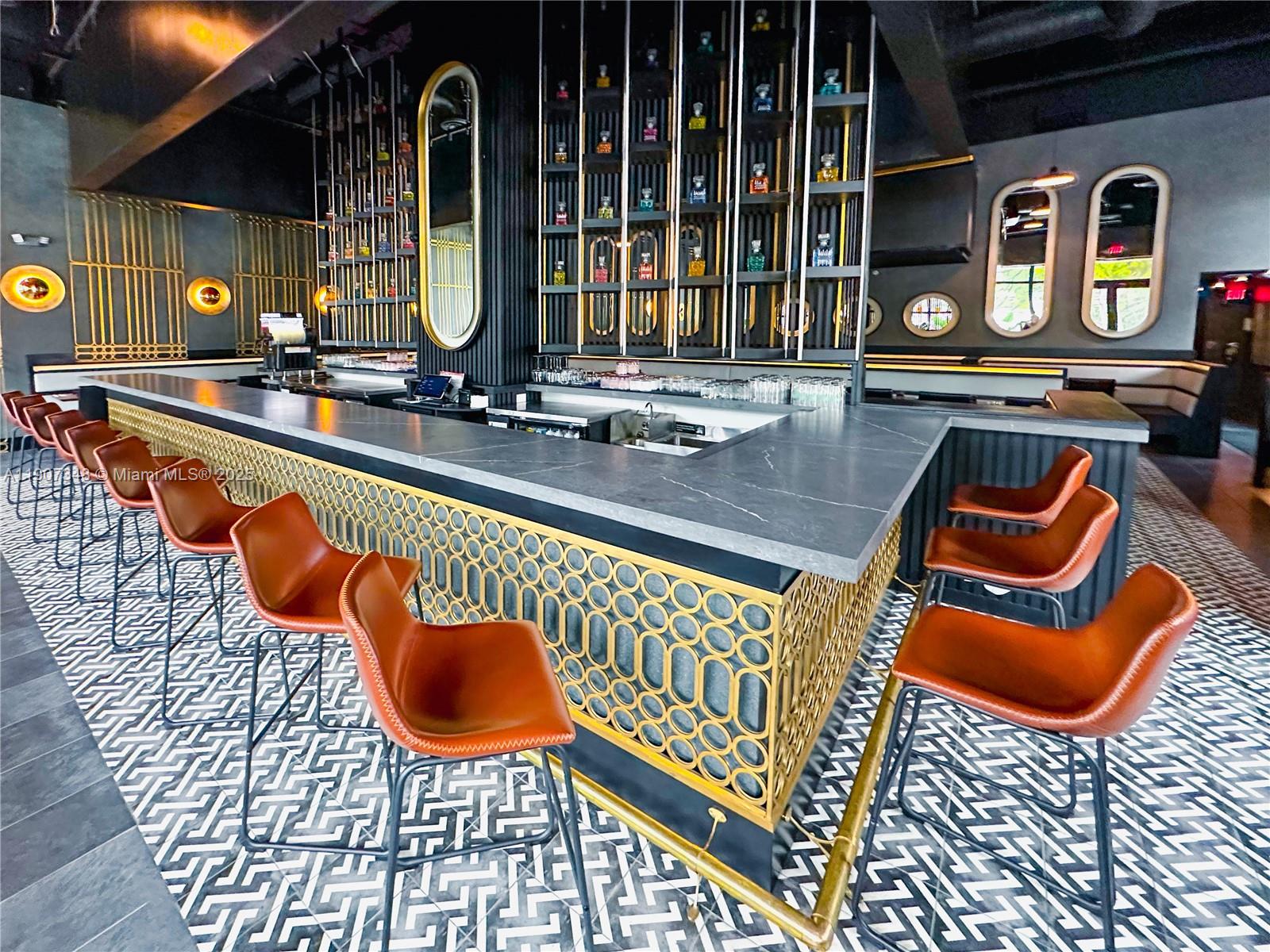 Подробнее / кв.футов $ 2025-11-03 0 Фото