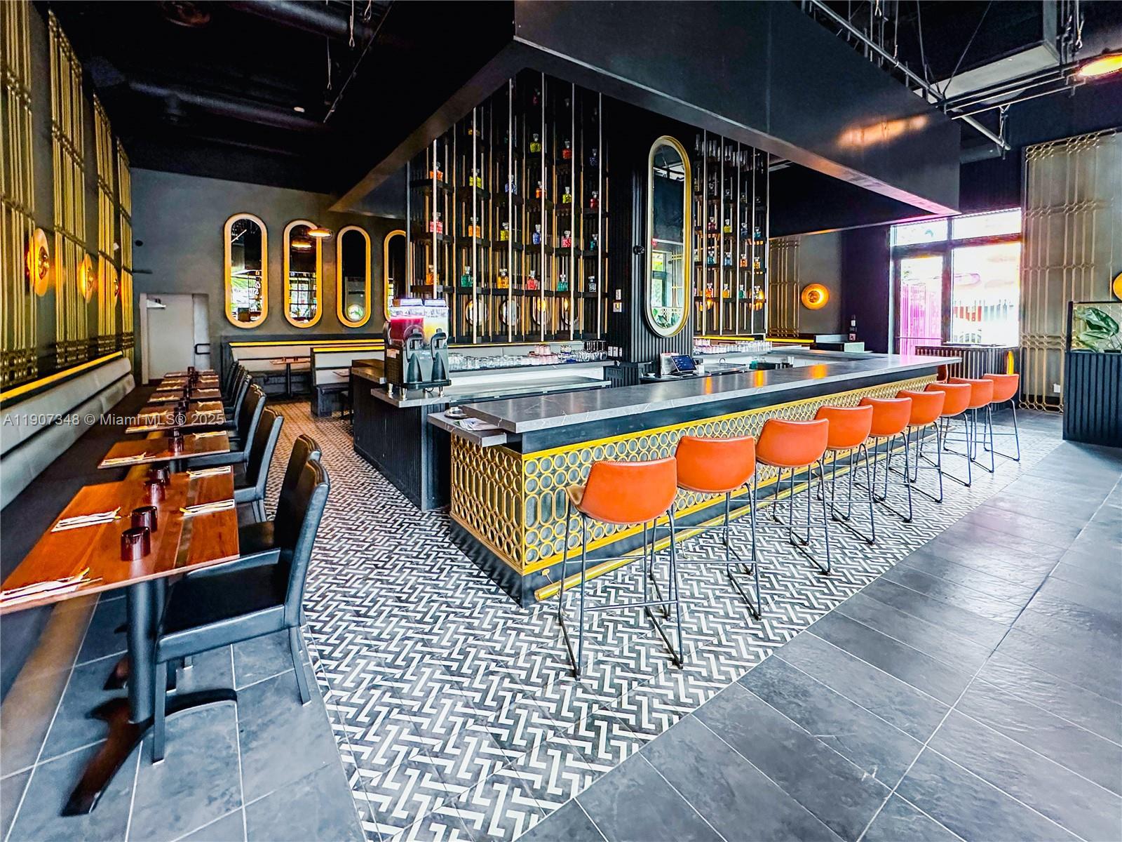 Подробнее / кв.футов $ 2025-11-03 0 Фото