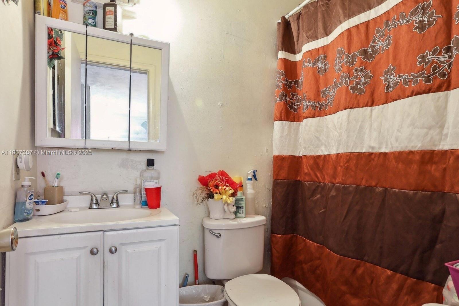 Ver detalles / 2219 sq. ft. $ 2025-11-03 0 foto