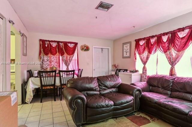 Ver detalles / 2219 sq. ft. $ 2025-11-03 0 foto