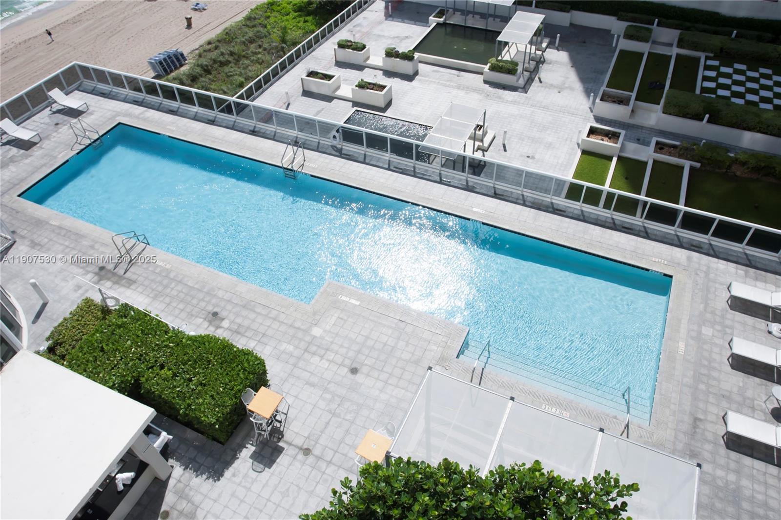 See details 802 3 / 4 1979 sq. ft. $ 2025-11-03 0 Photo