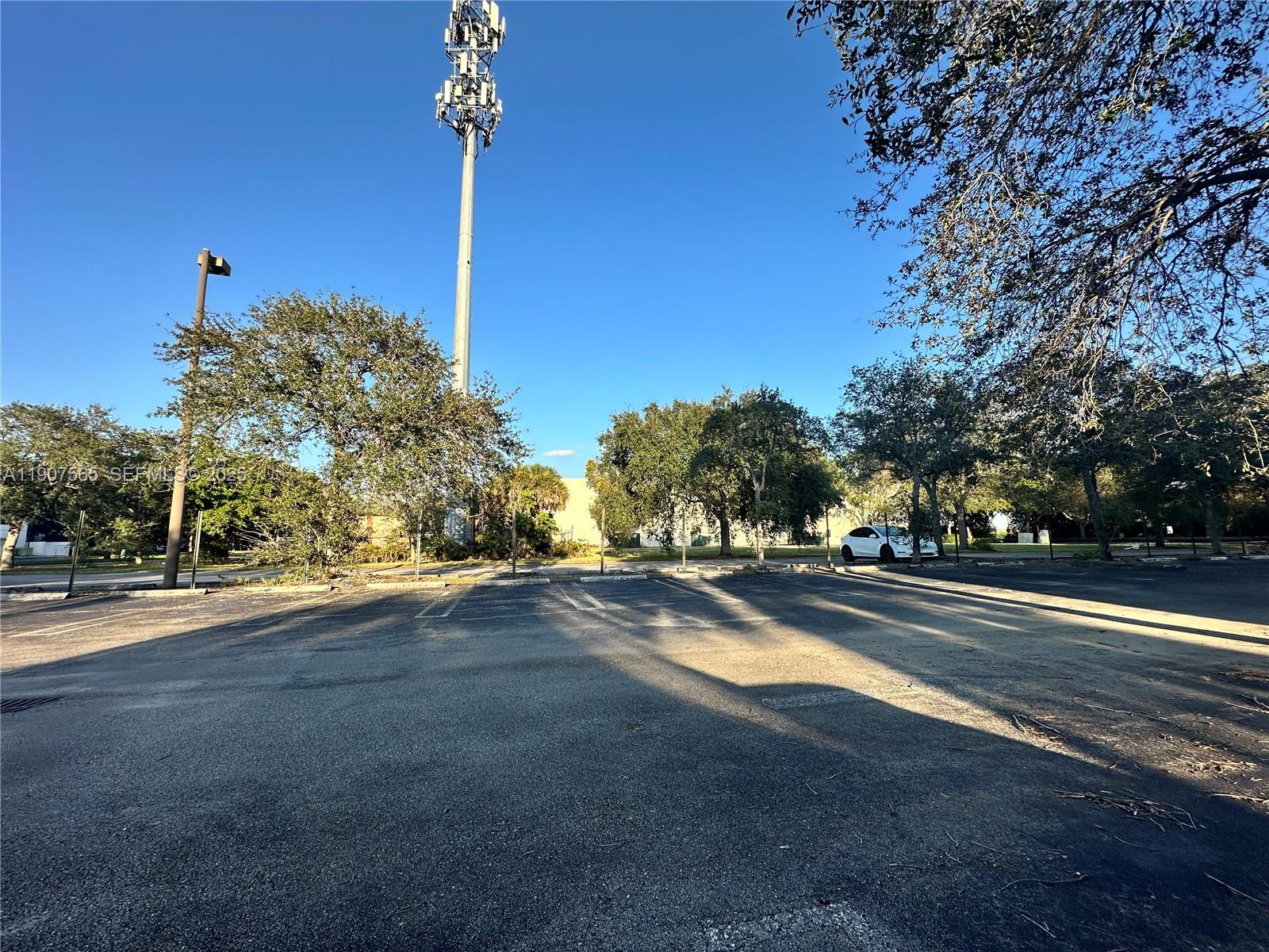 See details / sq. ft. $ 2025-11-03 0 Photo