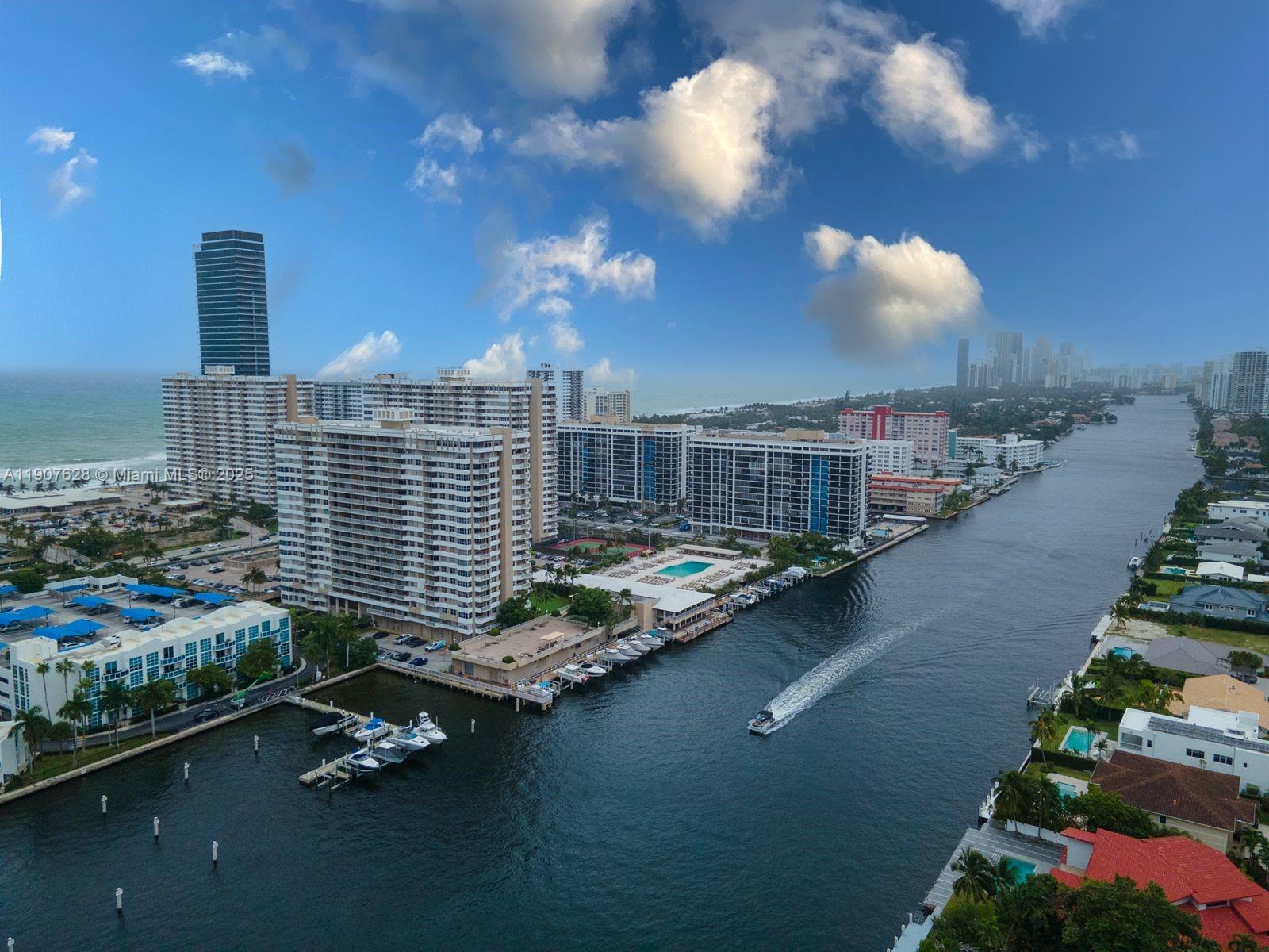 11 P 1 / 1 798 sq. ft. $ 2025-11-03 0 Photo