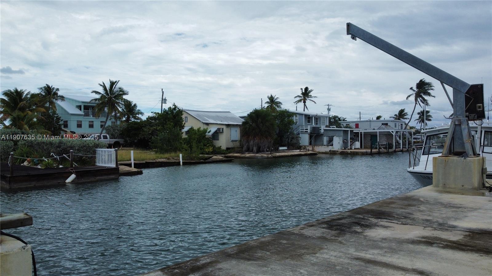 See details / sq. ft. $ 2025-11-03 0 Photo