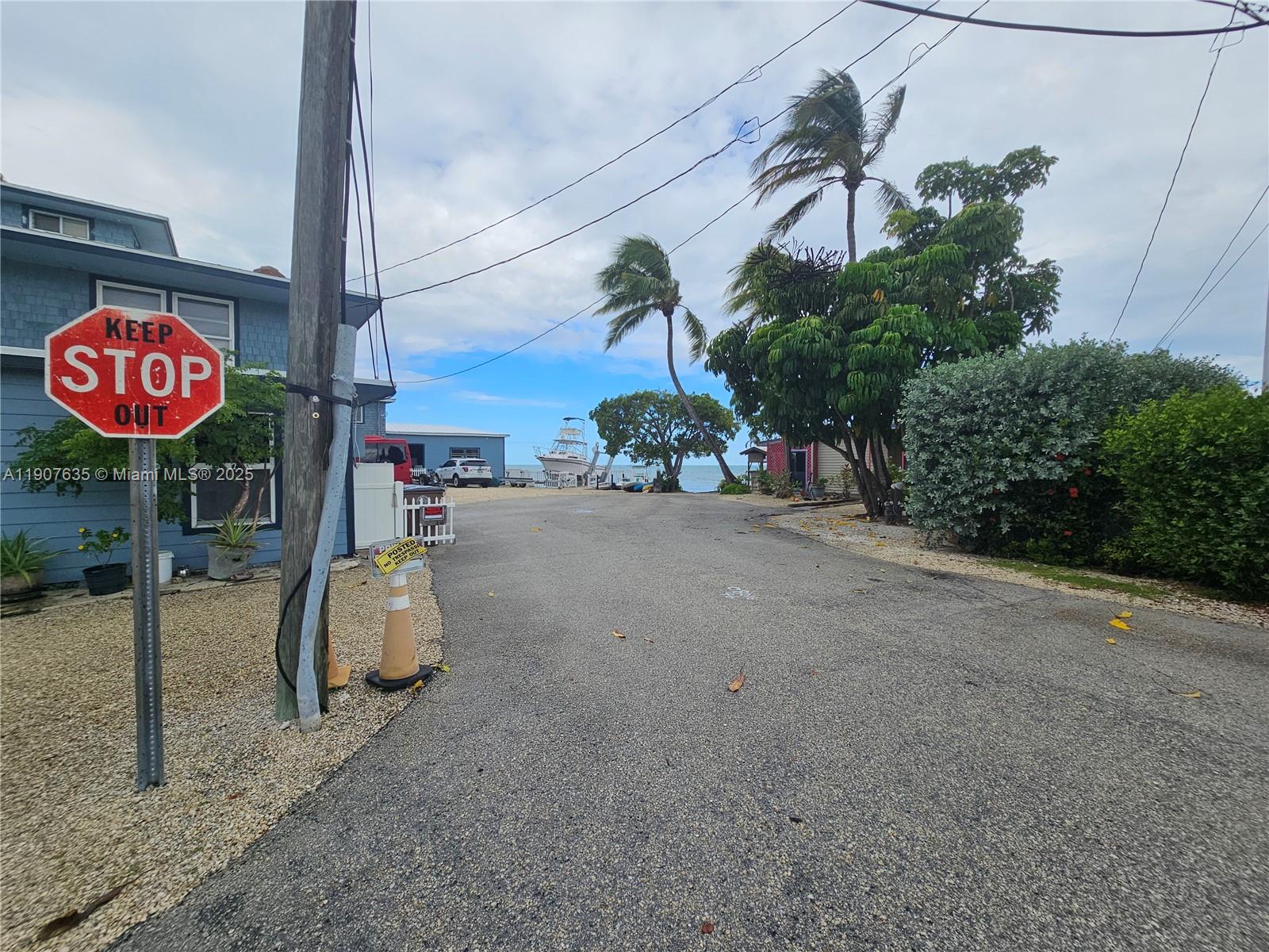 See details / sq. ft. $ 2025-11-03 0 Photo