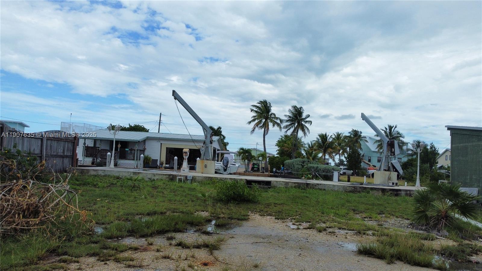 See details / sq. ft. $ 2025-11-03 0 Photo