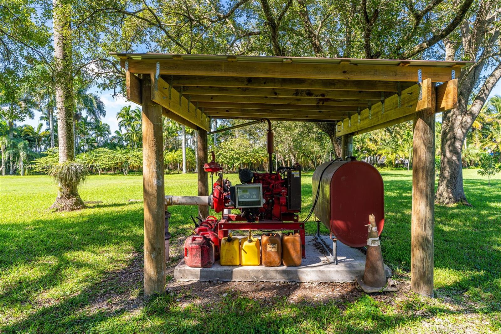 See details / sq. ft. $ 2025-11-04 0 Photo