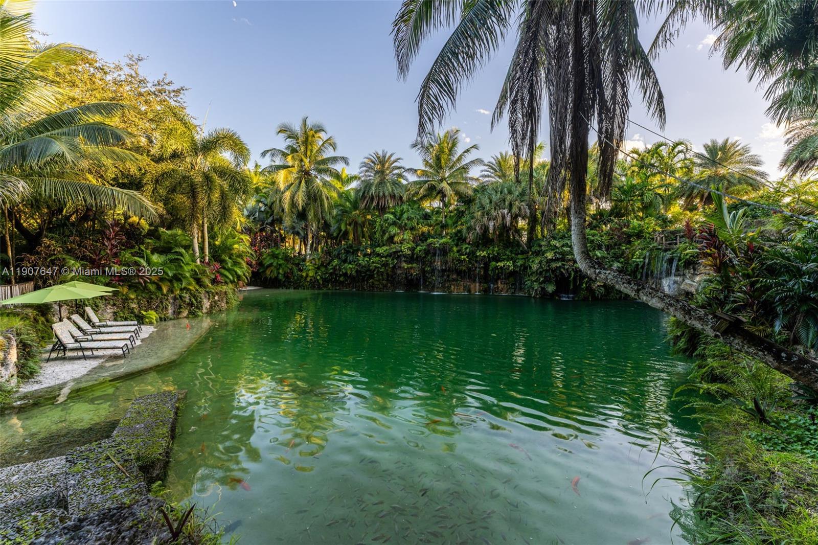 See details / sq. ft. $ 2025-11-04 0 Photo