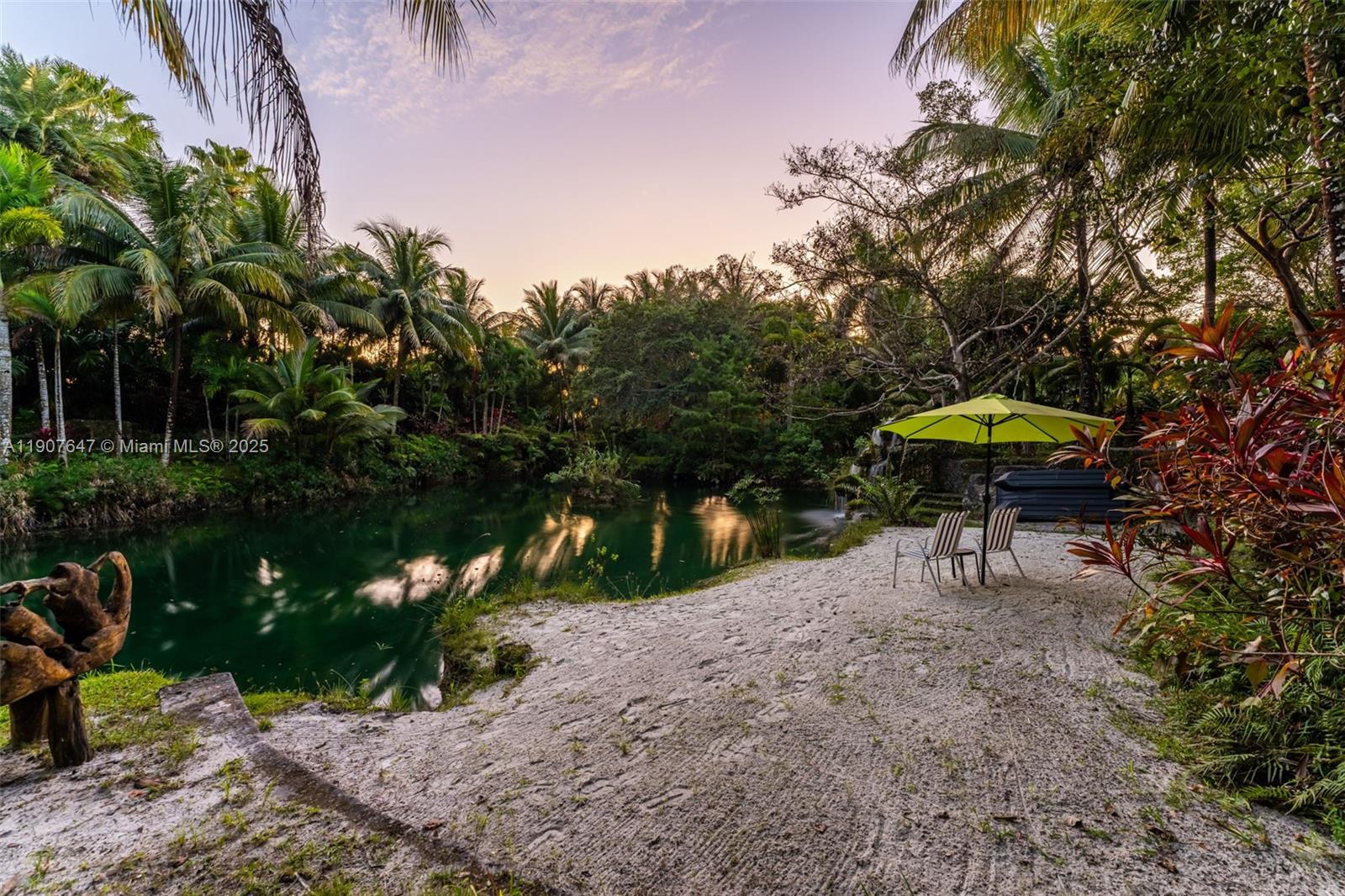 See details / sq. ft. $ 2025-11-04 0 Photo