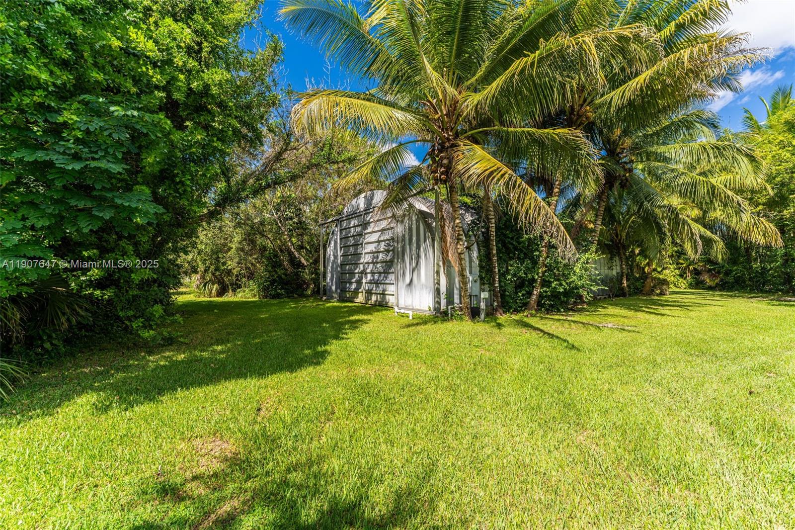 See details / sq. ft. $ 2025-11-04 0 Photo