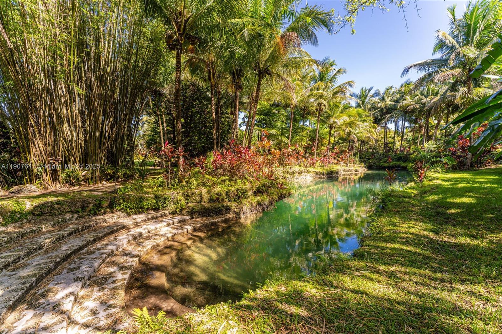 See details / sq. ft. $ 2025-11-04 0 Photo