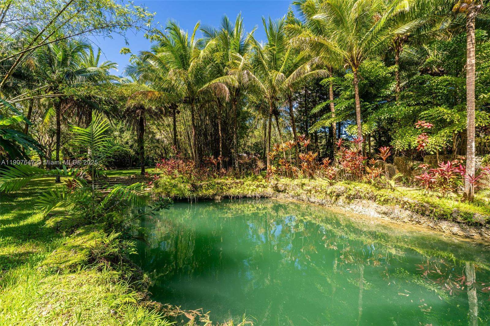 See details / sq. ft. $ 2025-11-04 0 Photo