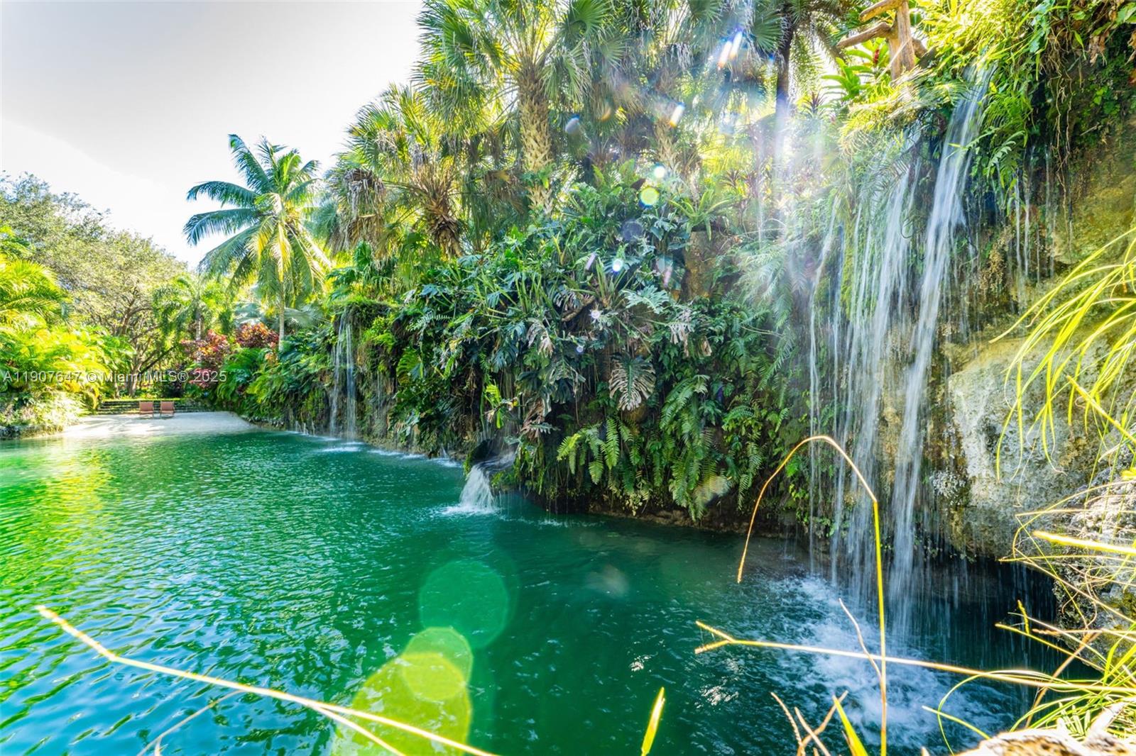 See details / sq. ft. $ 2025-11-04 0 Photo