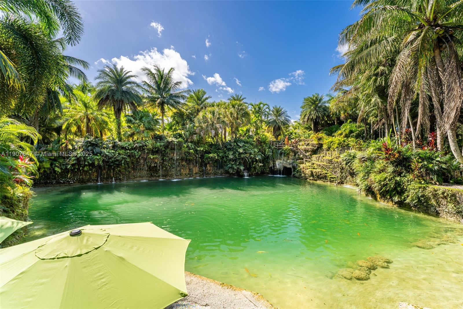 See details / sq. ft. $ 2025-11-04 0 Photo