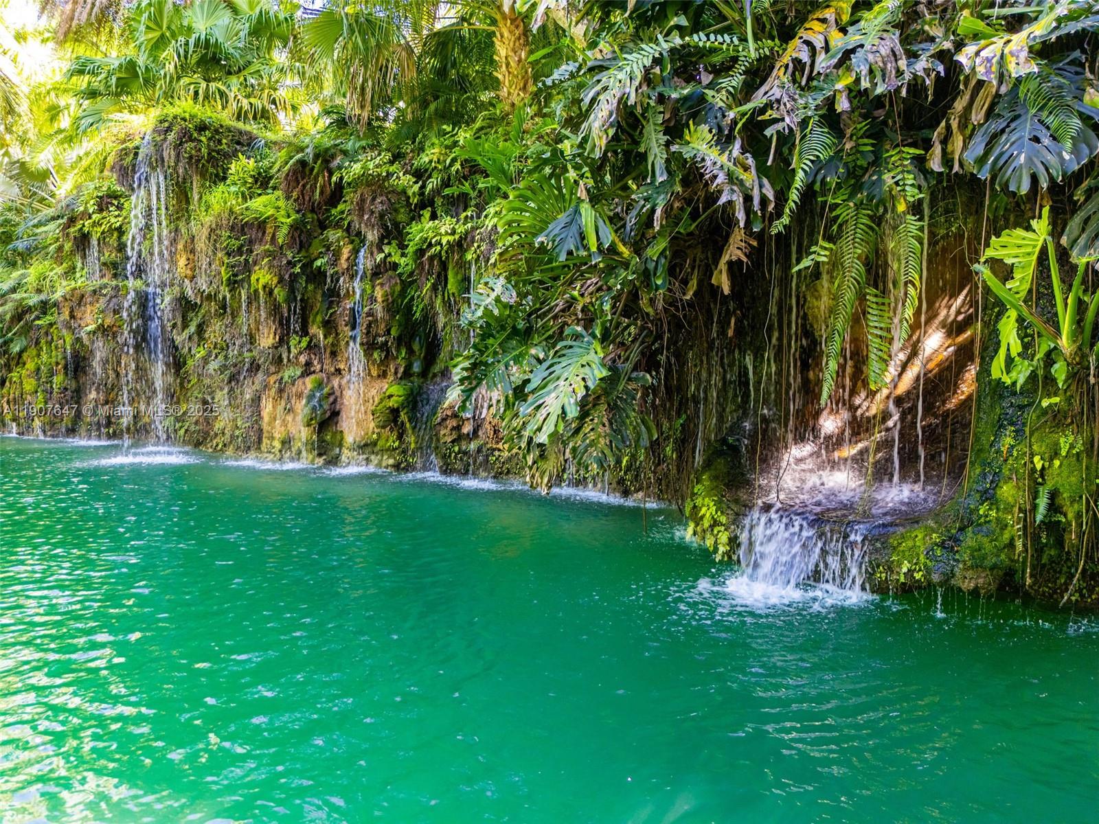 See details / sq. ft. $ 2025-11-04 0 Photo