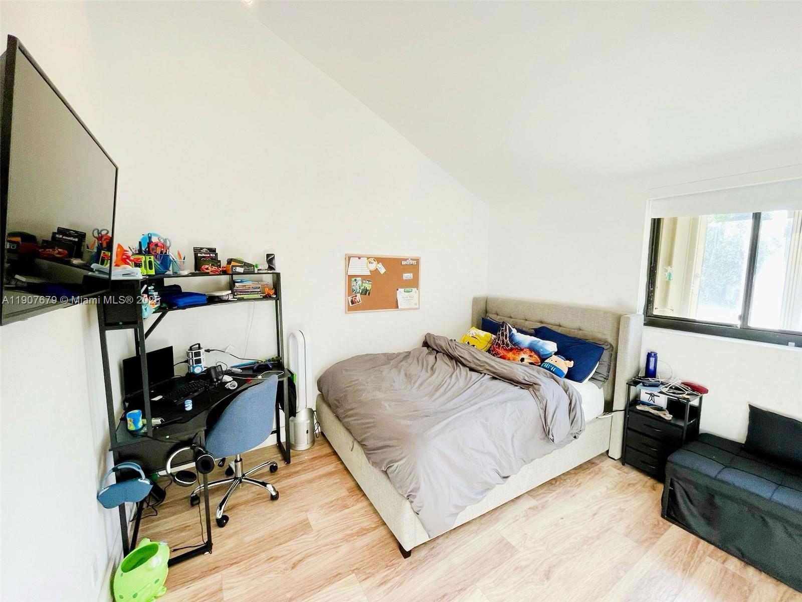 Photo of 20444 34th Ct (20444), Aventura, Florida, 33180 -