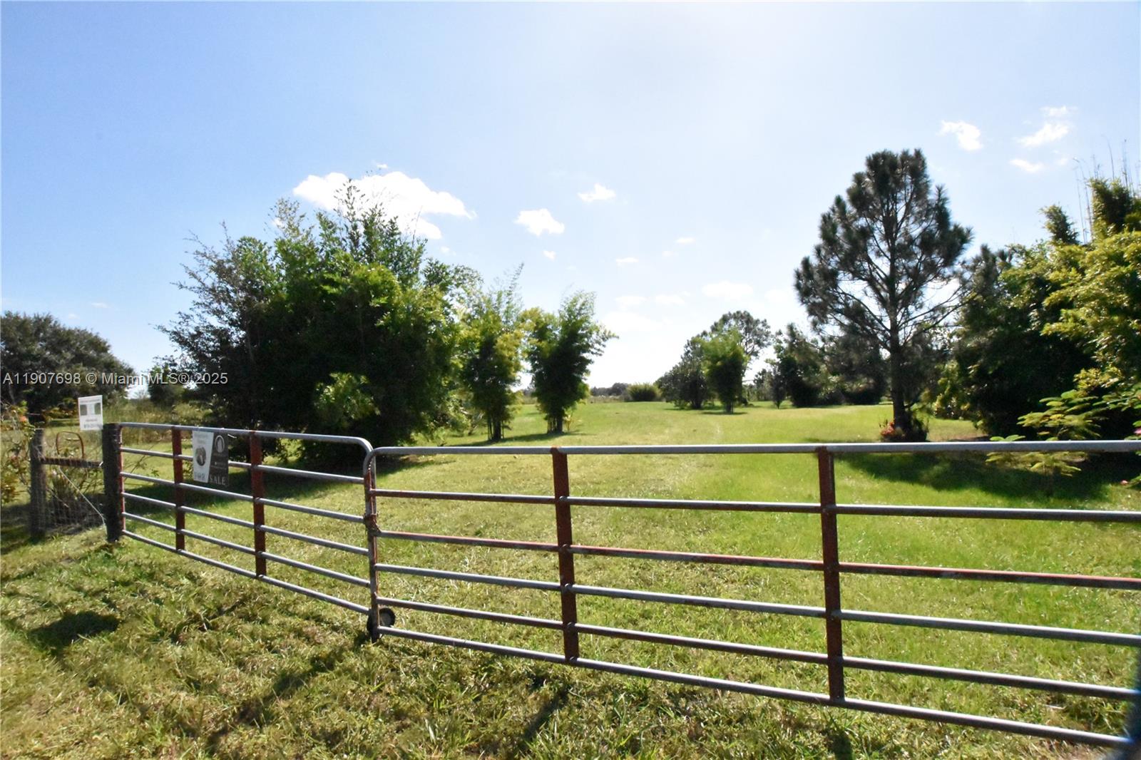 Подробнее / кв.футов $ 2025-11-04 0 Фото