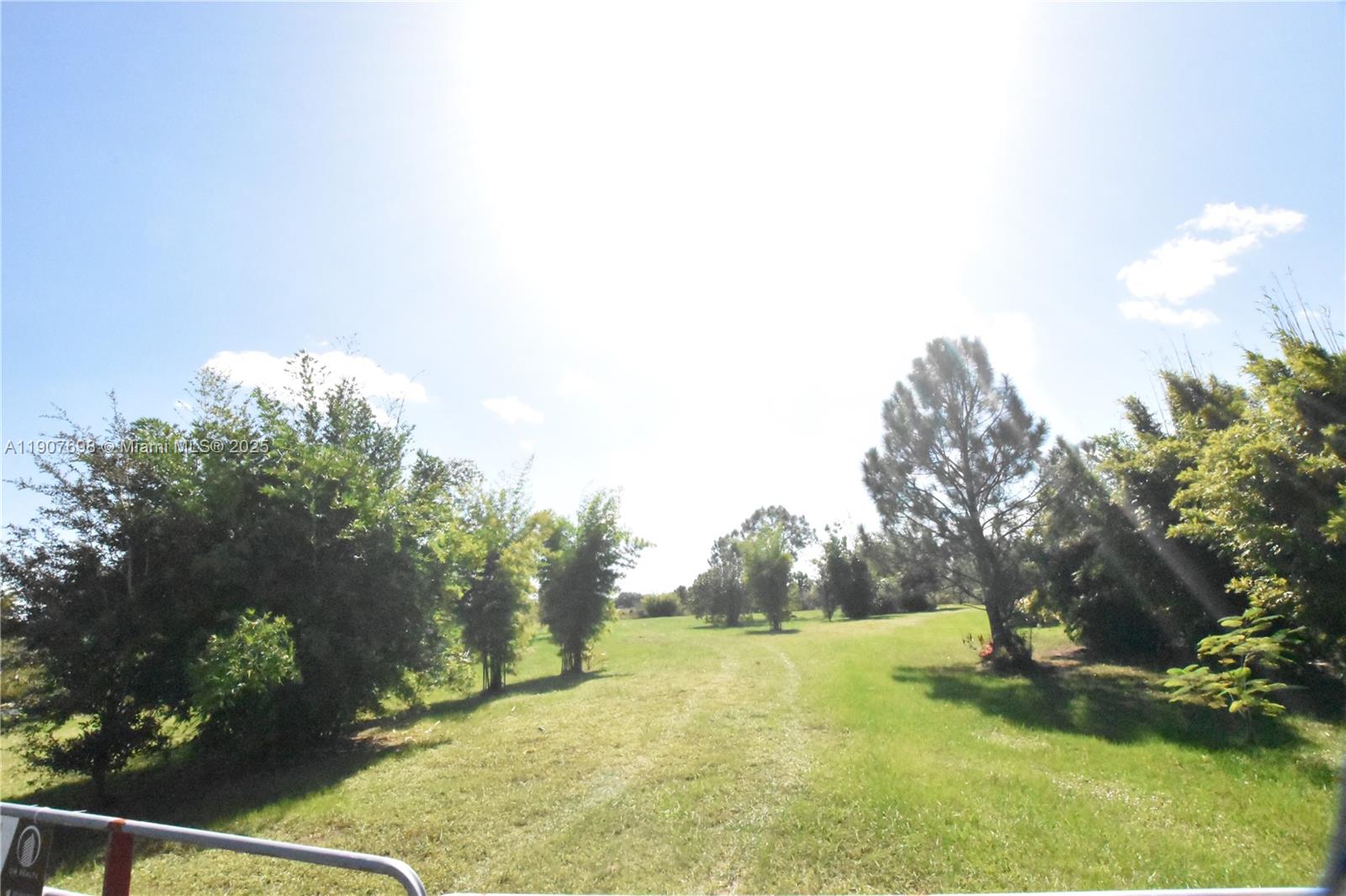 Подробнее / кв.футов $ 2025-11-04 0 Фото