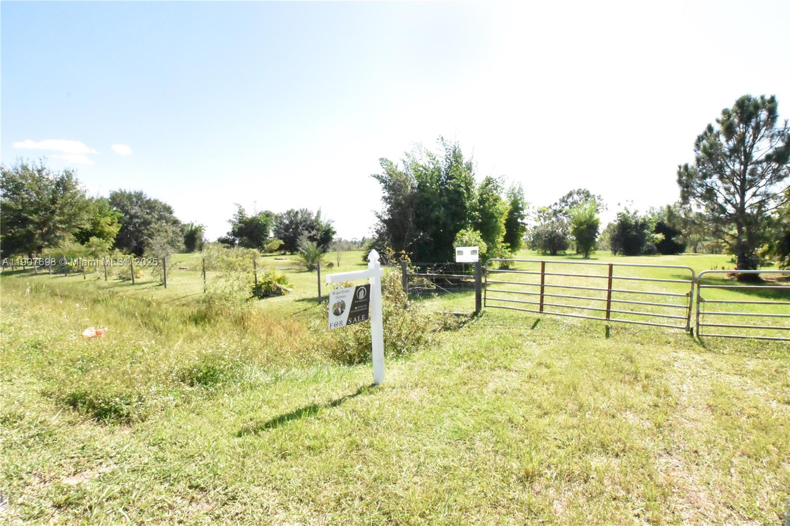 Подробнее / кв.футов $ 2025-11-04 0 Фото