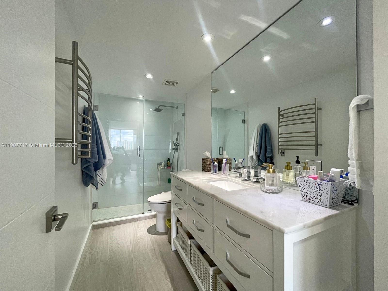 1123 2 / 2 1220 sq. ft. $ 2025-11-04 0 Photo