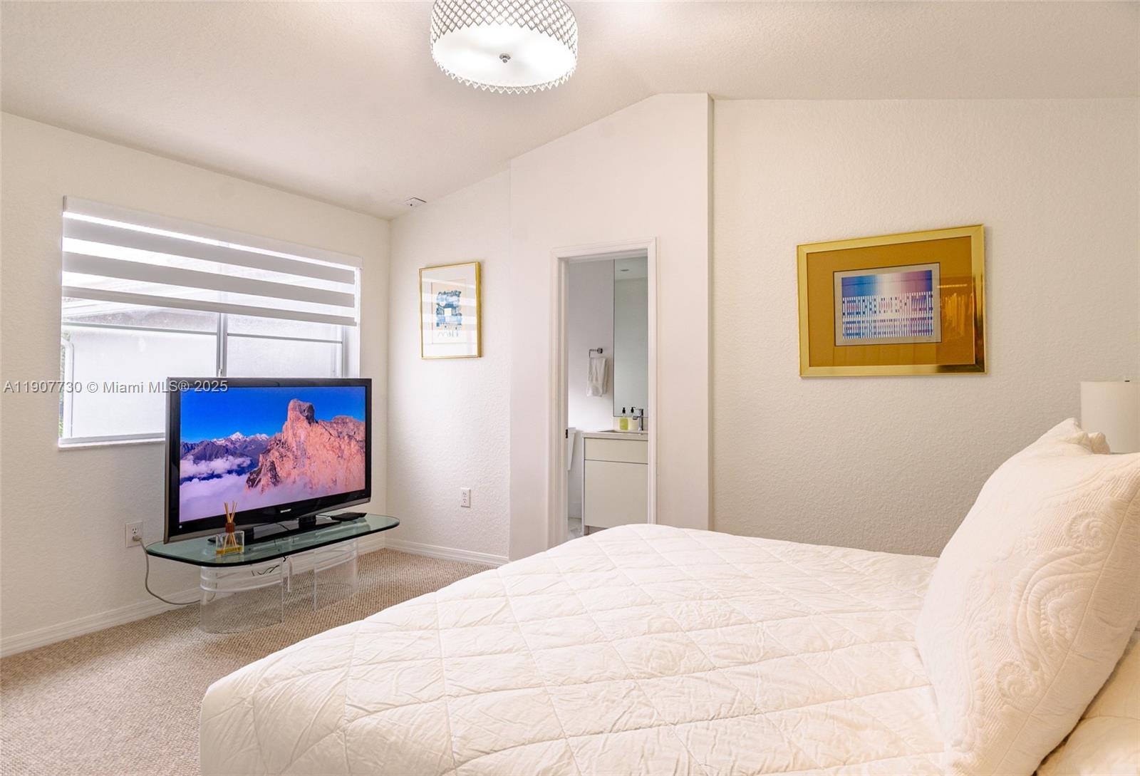 Photo of 1115 cherryapalm (1115), Hollywood, Florida, 33019 -