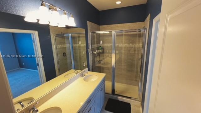 Ver detalles 3973 3 / 3 1421 sq. ft. $ 2025-11-04 0 foto