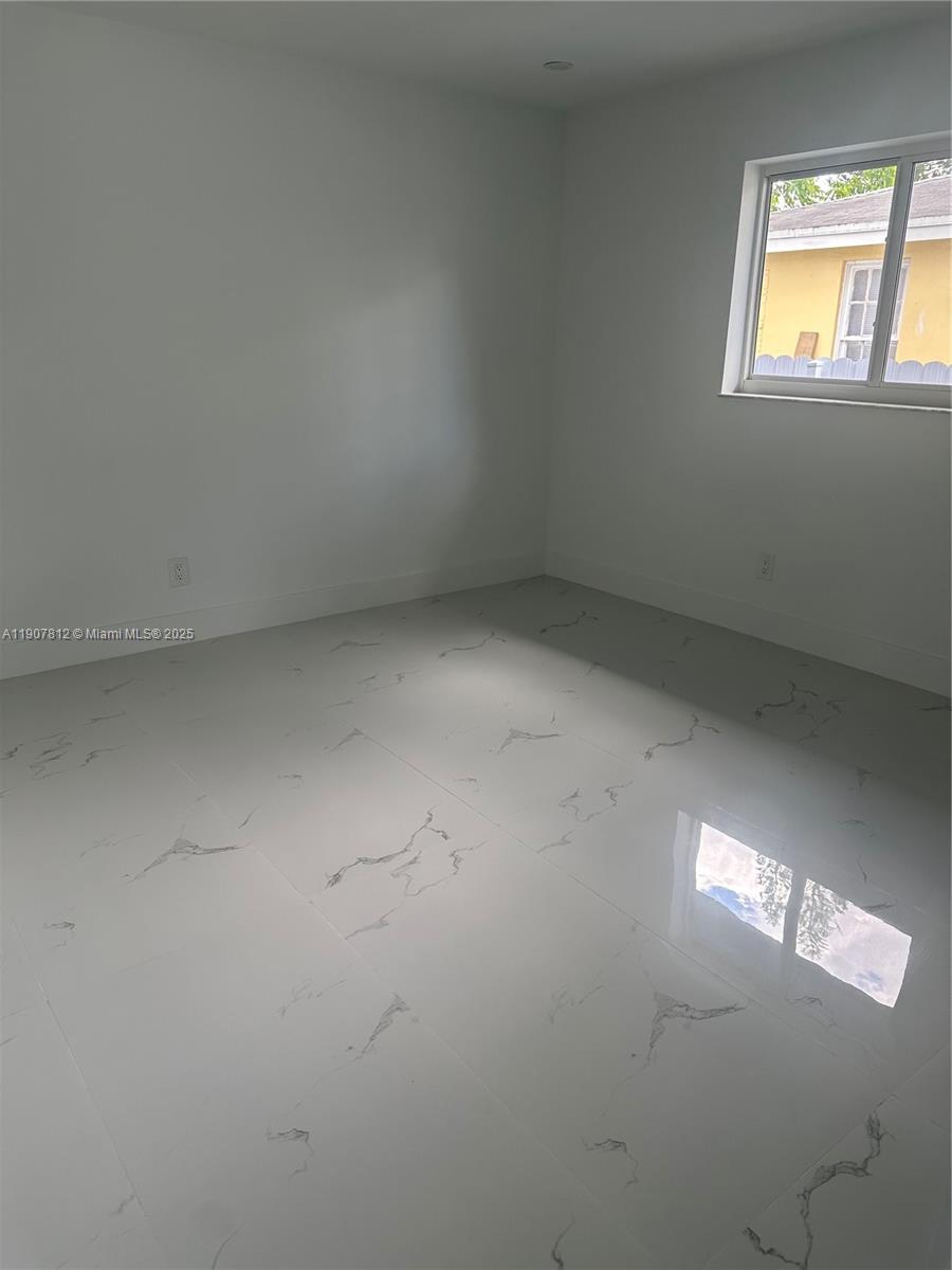   /  1567 sq. ft. $ 2025-11-04 0 Photo