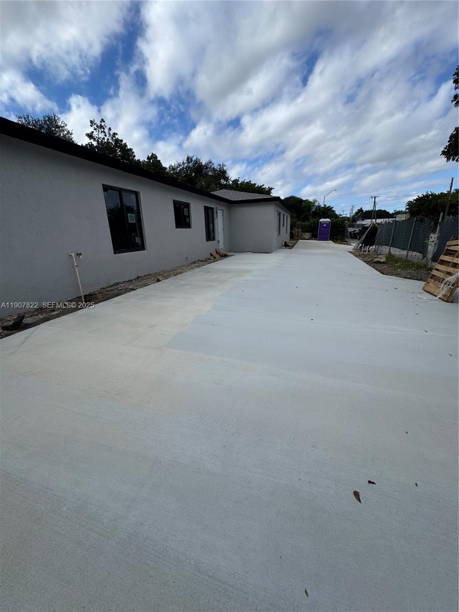   /  0 sq. ft. $ 2025-11-04 0 Photo