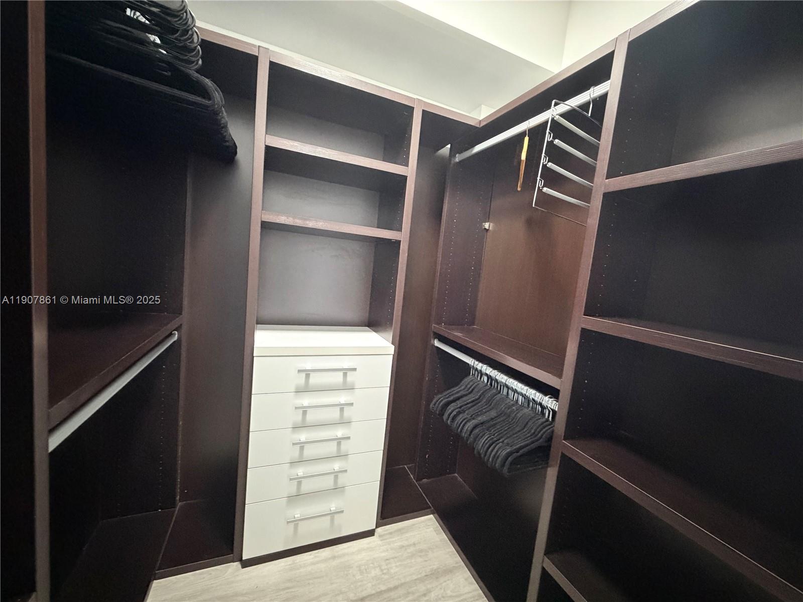 Photo of 140 Dixie Hwy  #807, Hollywood, Florida, 33020 - 