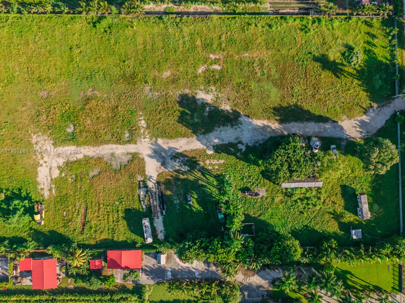 Ver detalles / sq. ft. $ 2025-11-04 0 foto