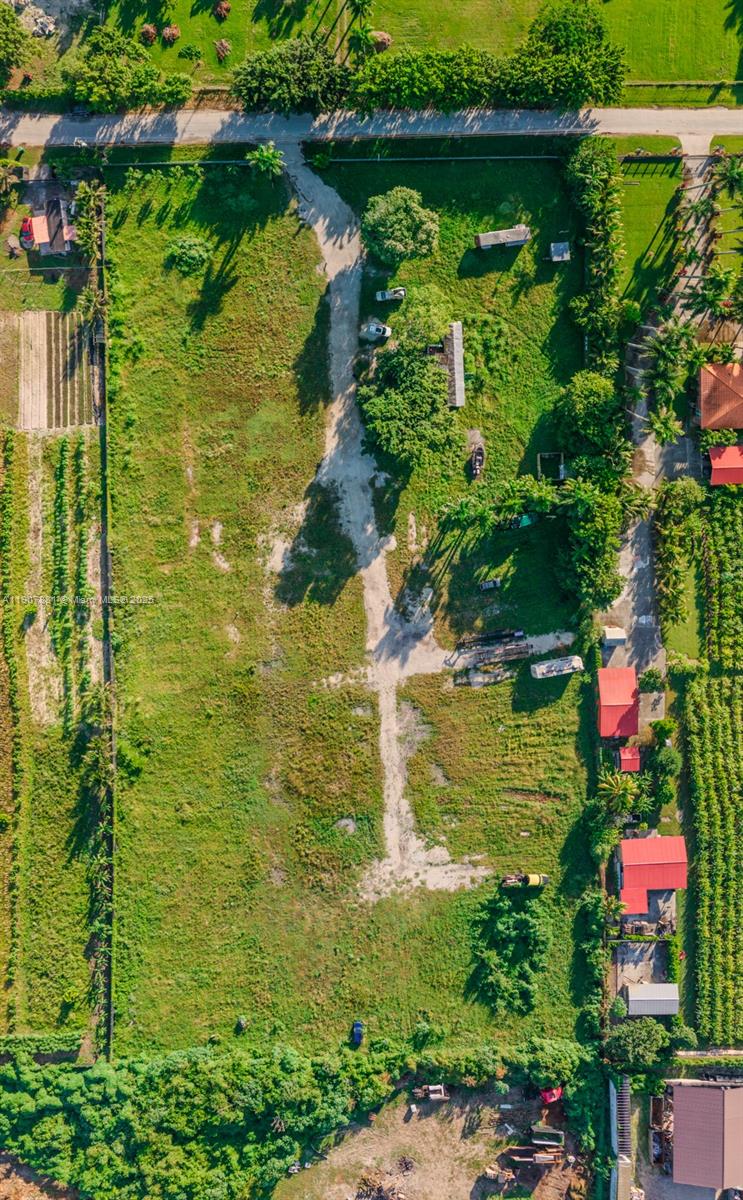 Ver detalles / sq. ft. $ 2025-11-04 0 foto