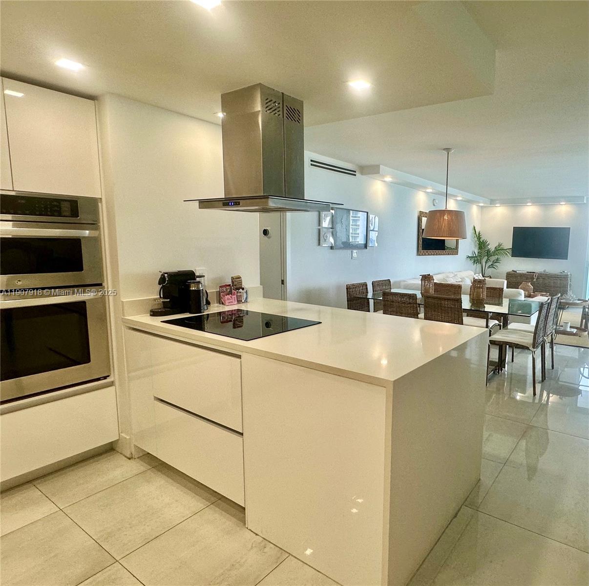 2005 2 / 2 1603 sq. ft. $ 2025-11-04 0 Photo