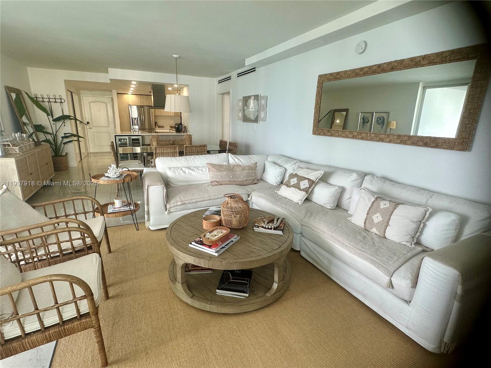 2005 2 / 2 1603 sq. ft. $ 2025-11-04 0 Photo