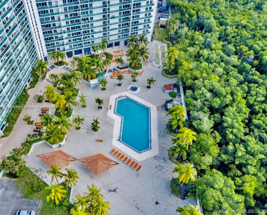 2005 2 / 2 1603 sq. ft. $ 2025-11-04 0 Photo