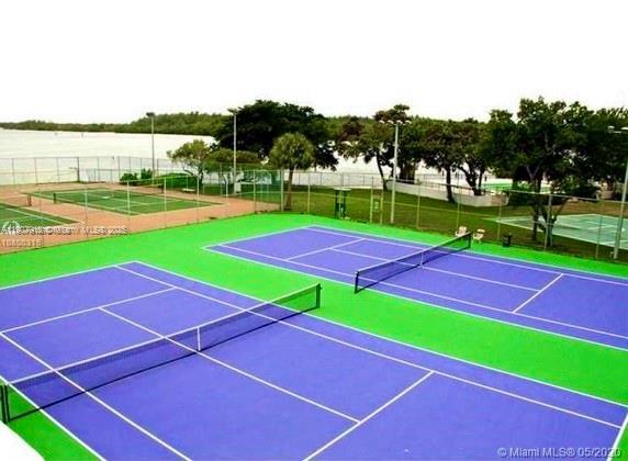 2005 2 / 2 1603 sq. ft. $ 2025-11-04 0 Photo