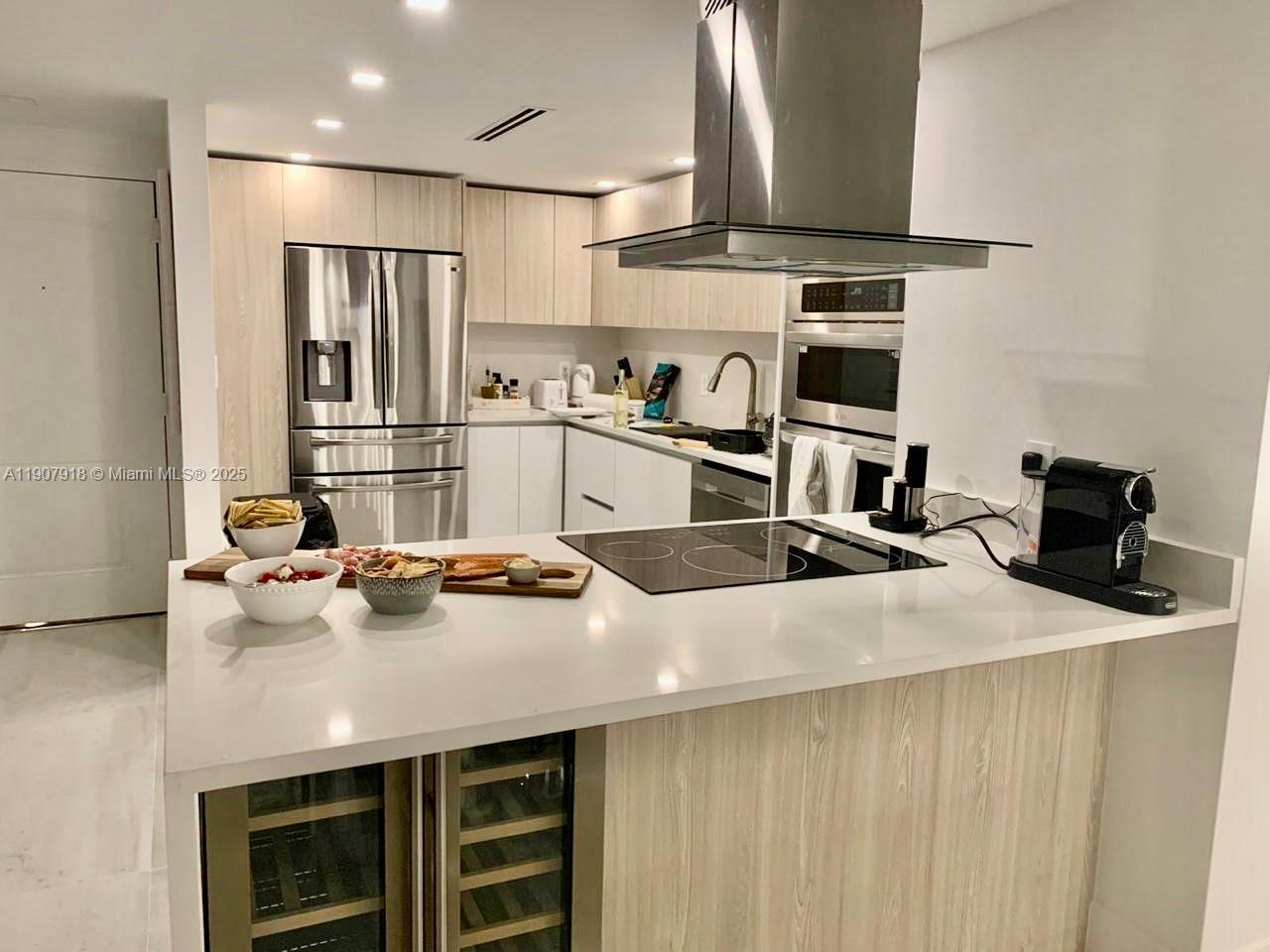 2005 2 / 2 1603 sq. ft. $ 2025-11-04 0 Photo