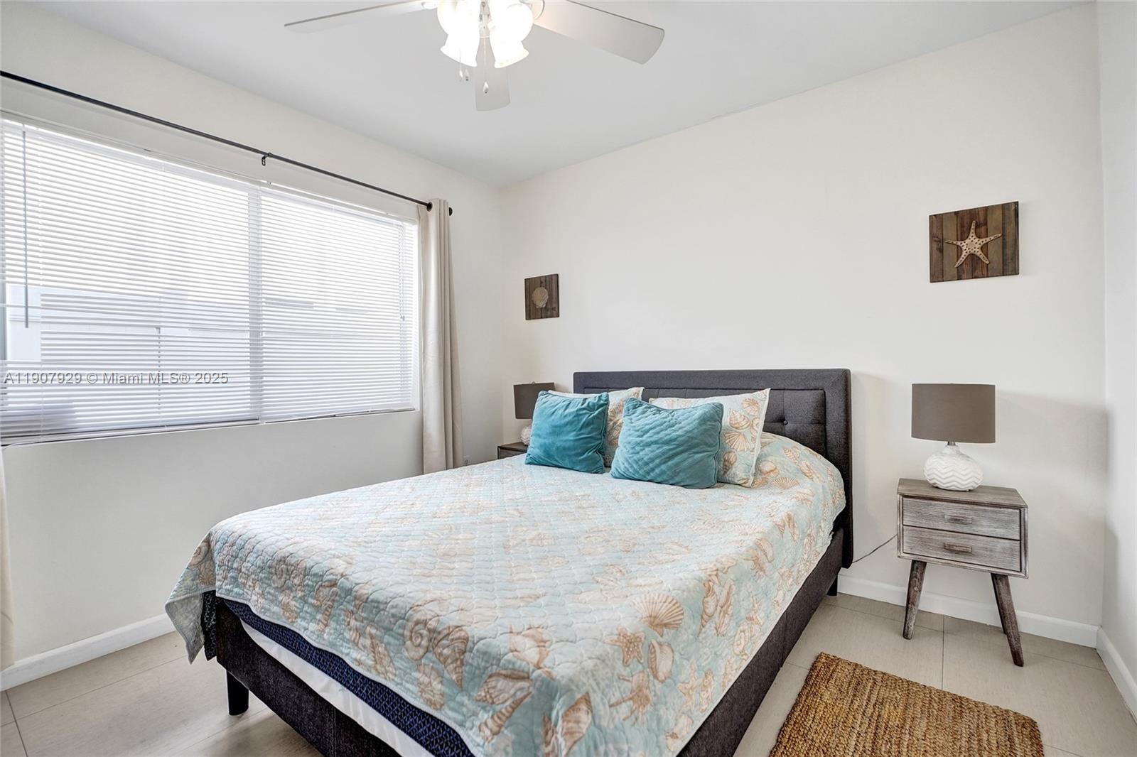 See details / 1700 sq. ft. $ 2025-11-04 0 Photo