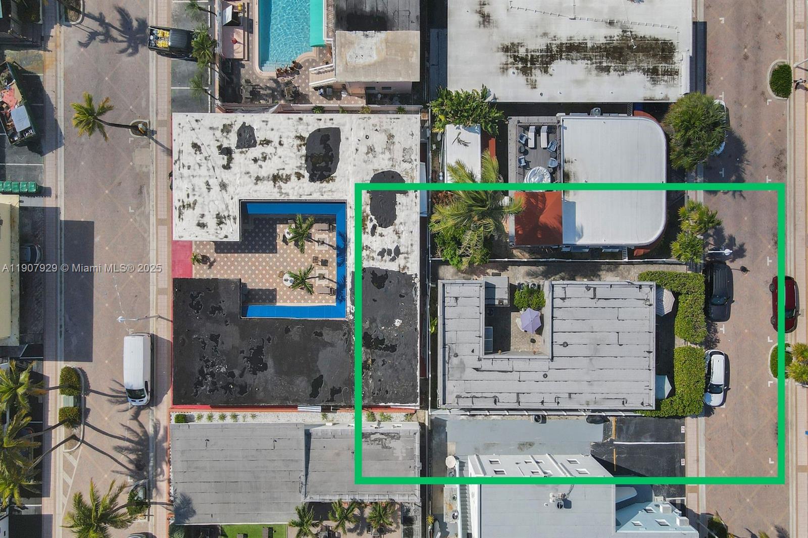 See details / 1700 sq. ft. $ 2025-11-04 0 Photo