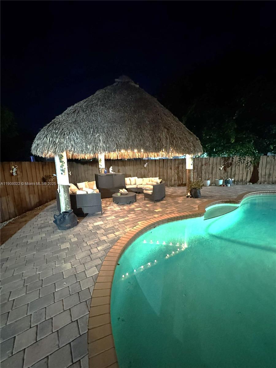 See details 6504 3 / 2 2217 sq. ft. $ 2025-11-04 0 Photo