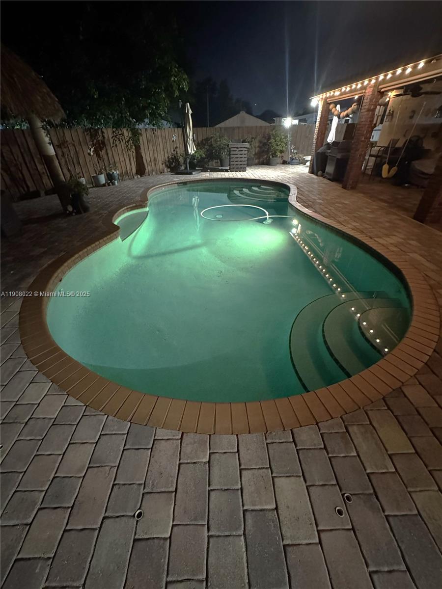 See details 6504 3 / 2 2217 sq. ft. $ 2025-11-04 0 Photo