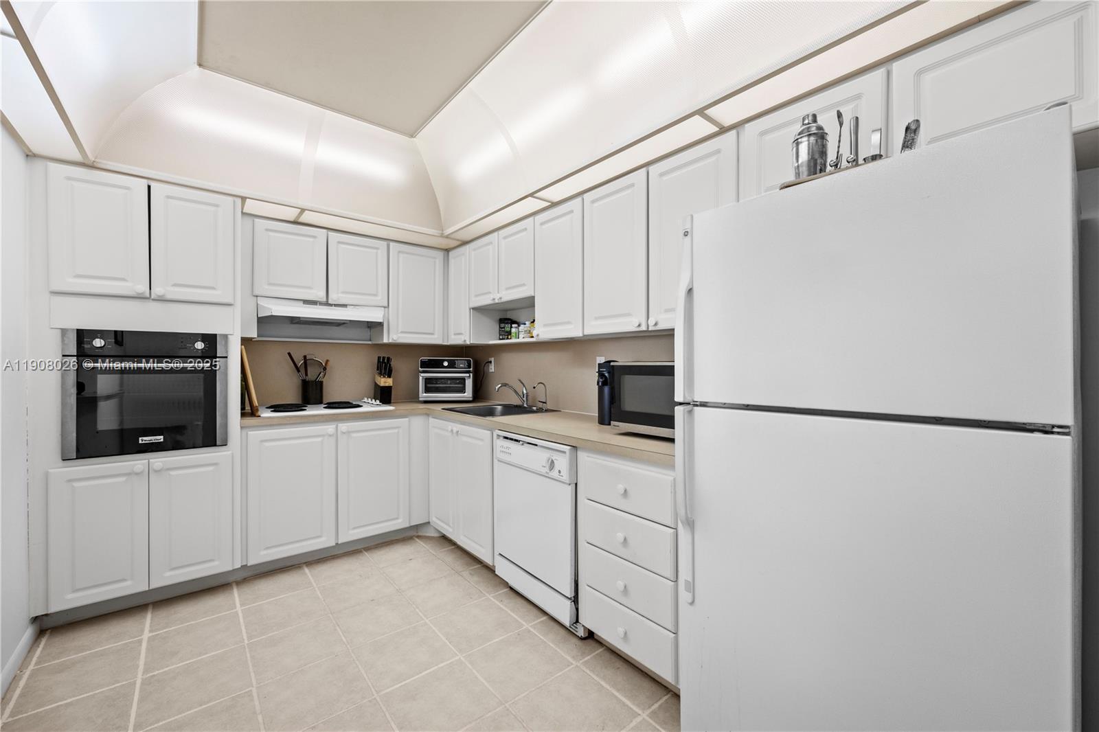 Photo of 19380 Collins Ave  #1017, Sunny Isles Beach, Florida, 33160 - 