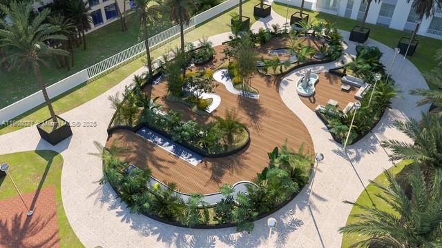 Подробнее 2202 2 / 2 1488 кв.футов $ 2025-11-04 0 Фото