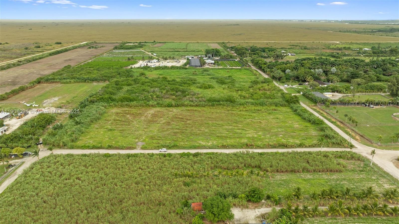   /   sq. ft. $ 2025-11-04 0 Photo