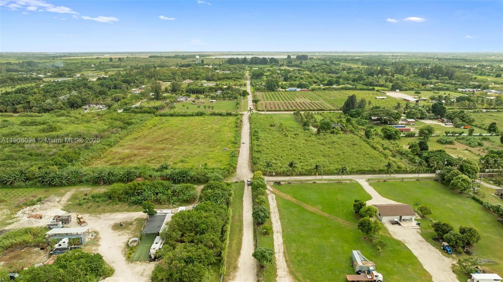   /   sq. ft. $ 2025-11-04 0 Photo