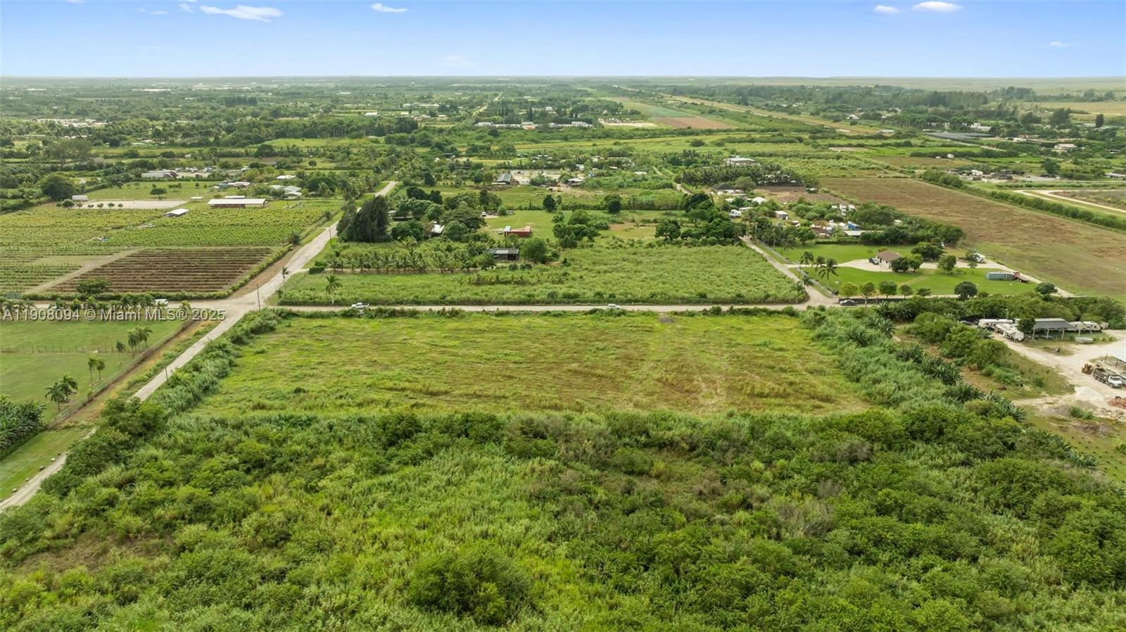   /   sq. ft. $ 2025-11-04 0 Photo